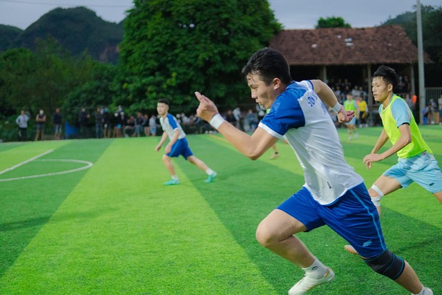 极致空气动力学 1997年迈凯伦梅赛德斯F1车队的Actros 2557运输车